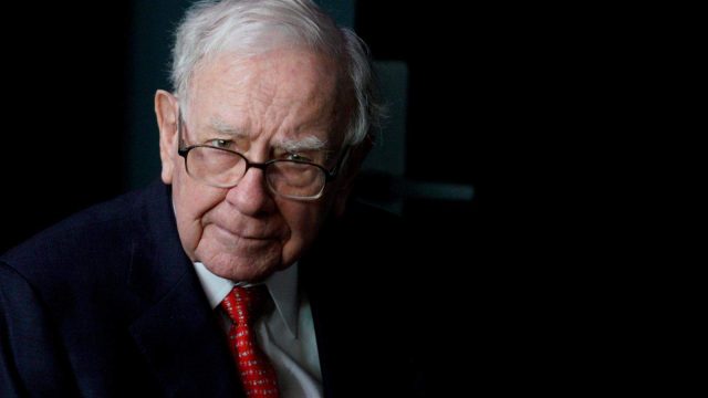 is Warren Buffett losing faith in Apple? Berkshire dumps more stock amid tax concerns 