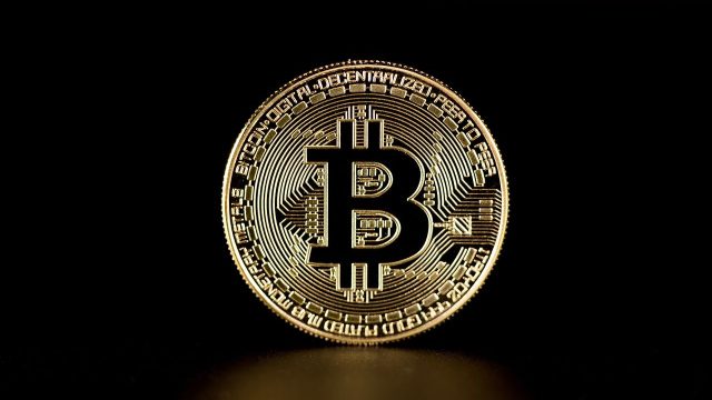 Bitcoin faces pressure as Japan’s bond yields hit a 16-year high: could it drop to $70K?